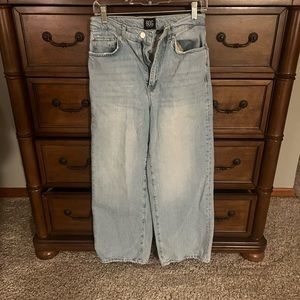 BDG High and Wide Jeans, Size 28